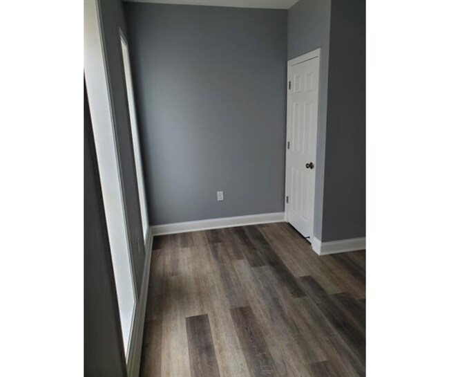 Foto del edificio - 2101 McHenry St