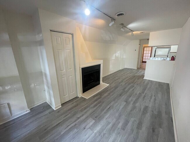 Foto del edificio - 1415 Hopkins St NW