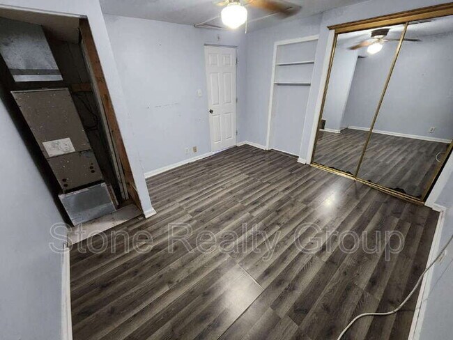 Foto del edificio - 1845 N 24th St