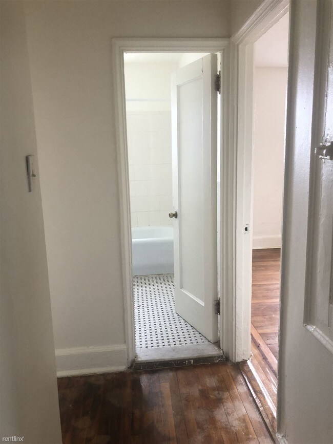 Foto del edificio - 2 br, 1 bath  - 40 Locust Hill Ave