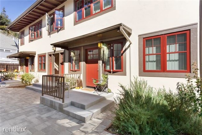 Building Photo - 325 Hawthorne Ave