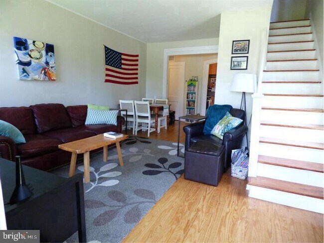 Foto del edificio - 718 Church Hill Rd