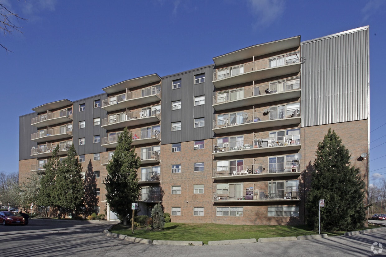 Building Photo - Mississauga Gardens