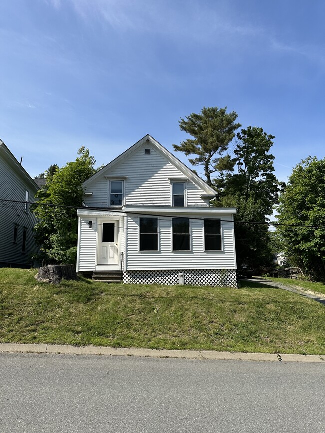 Building Photo - 12 Island Ave