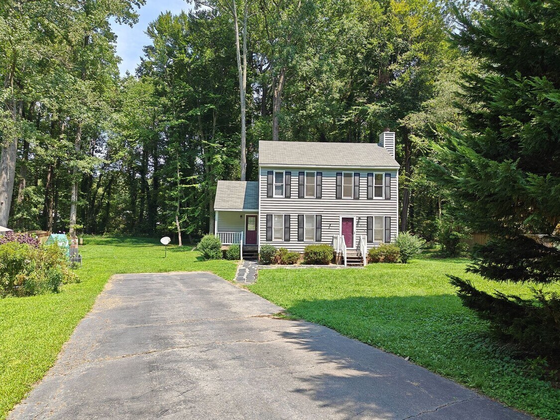 Primary Photo - 3 bedroom home on a cul-de-sac