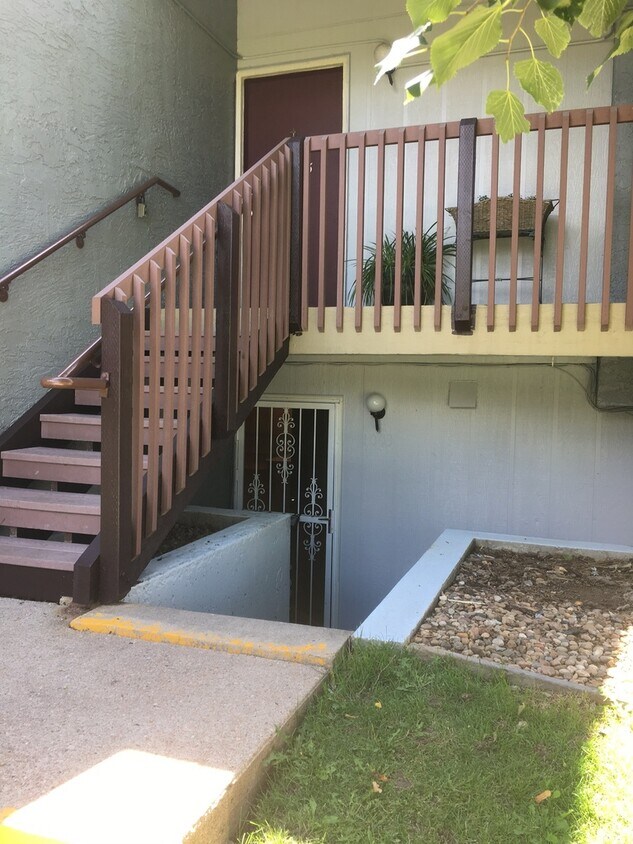 Primary Photo - 5300 E Cherry Creek South Drive