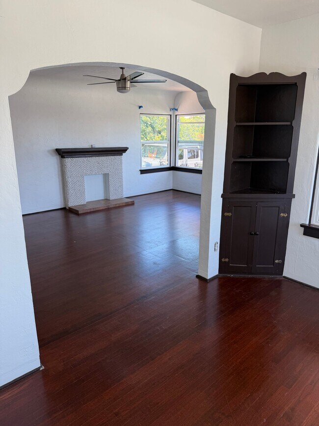 Foto del edificio - 5606 Meade Ave