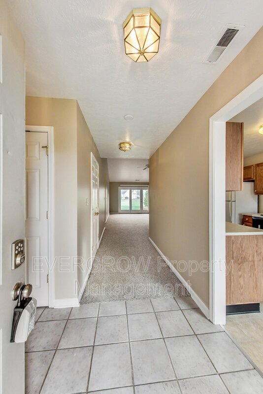 Foto del edificio - 1068 Torino Ct