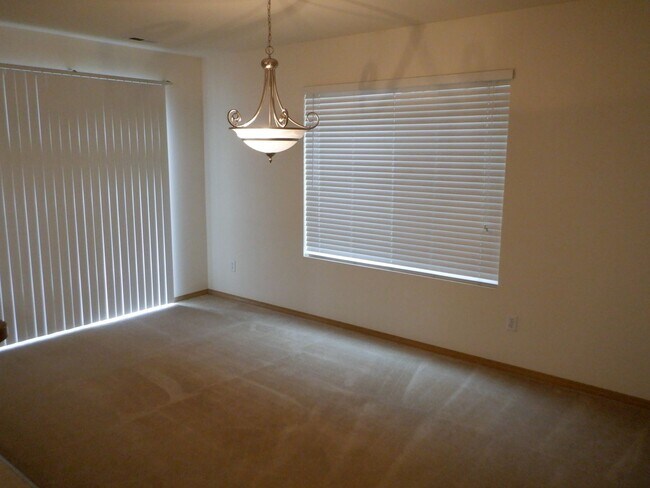 Foto del edificio - 1722 Cadborough Ln