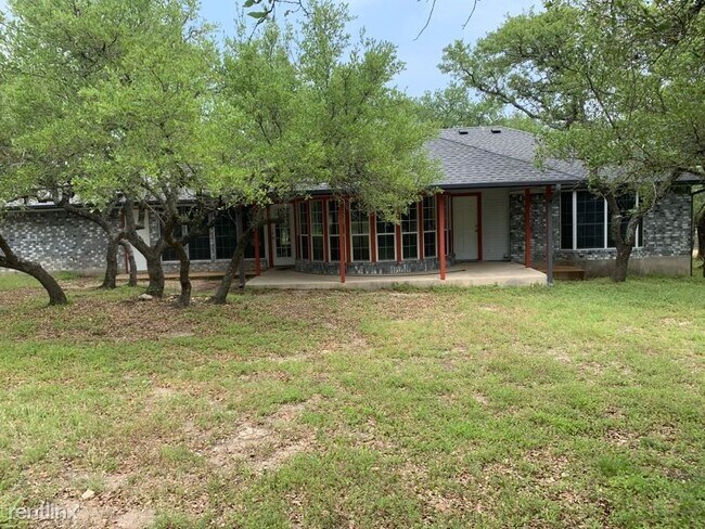 Foto del edificio - 3 br, 2 bath House - 401 Farrell Rd
