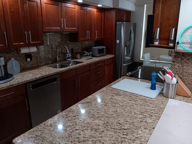 Foto del edificio - 4280 Galt Ocean Dr