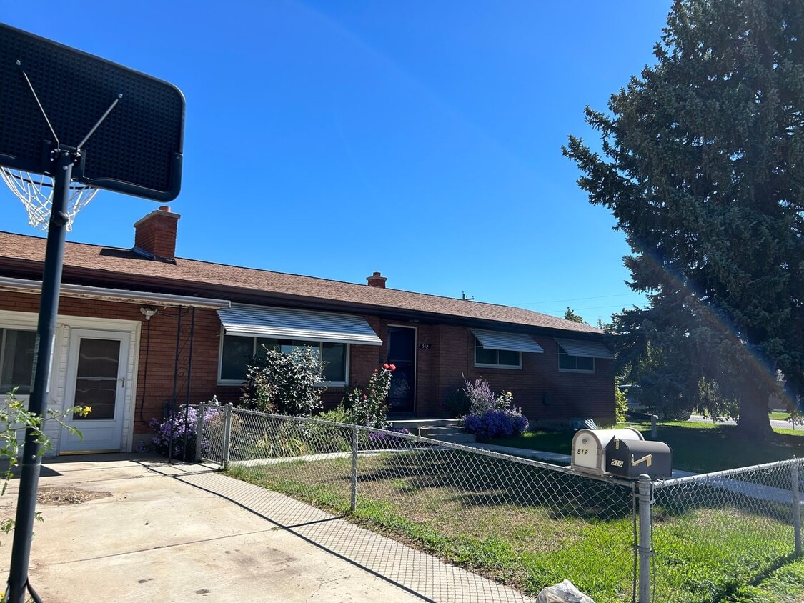 Primary Photo - Berneau Orem Duplex