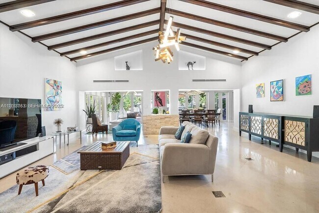 Foto del edificio - 800 SW 12th Ave