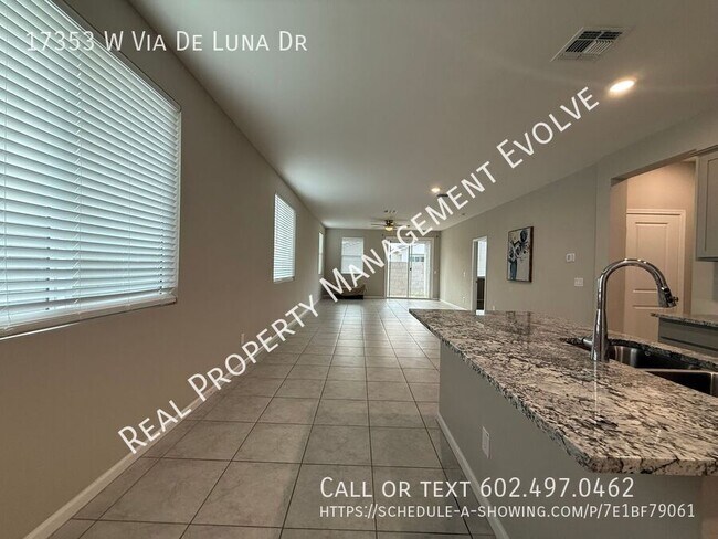 Foto del edificio - 17353 W Via De Luna Dr