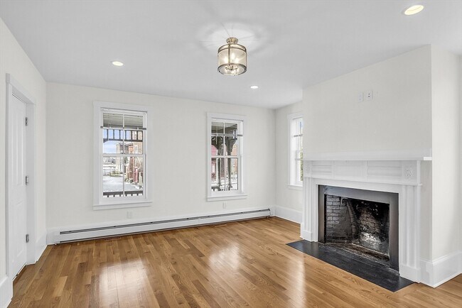 Building Photo - 29 Central St