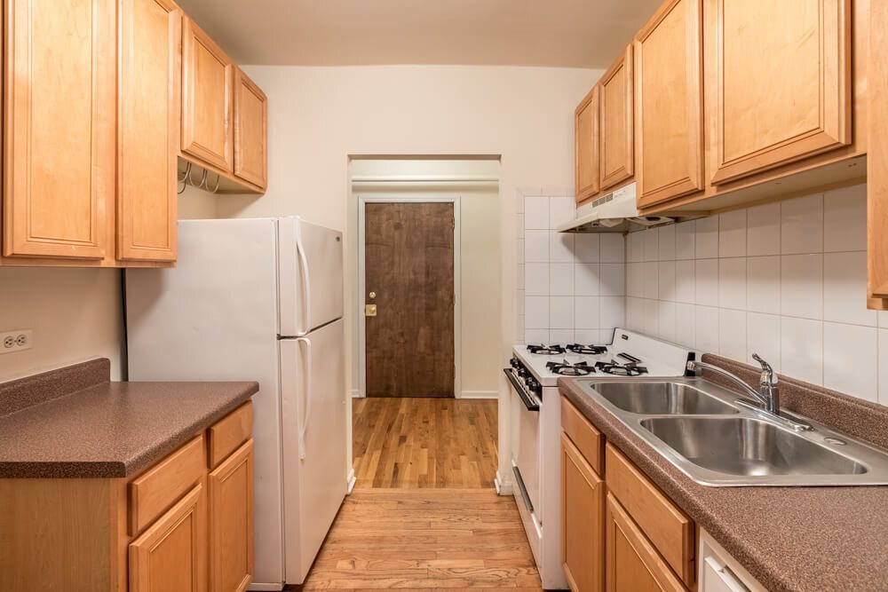 722 West Barry Ave., Unit 3S, Chicago, IL 60657 - 725 W Barry Ave