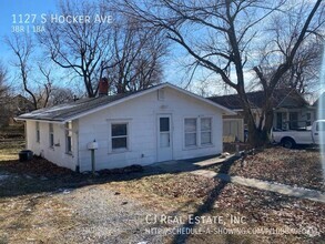 Building Photo - 1127 S Hocker Ave