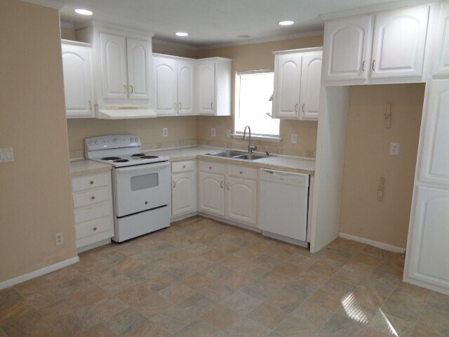 Foto del edificio - 10015 Summerberry Ln
