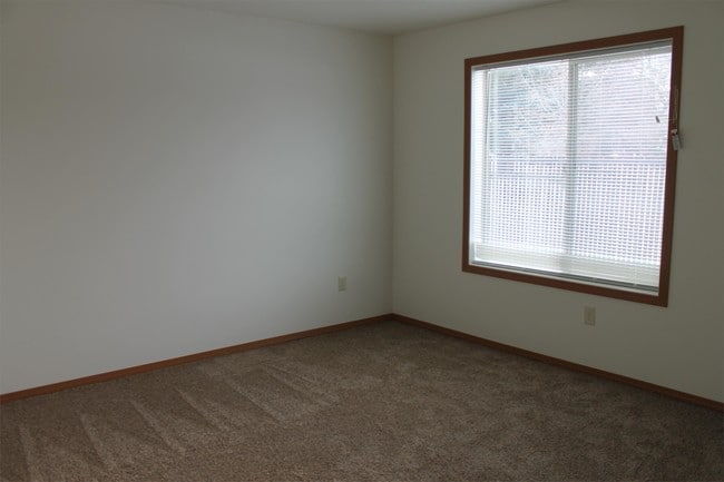 Building Photo - 1410 Worden Ave