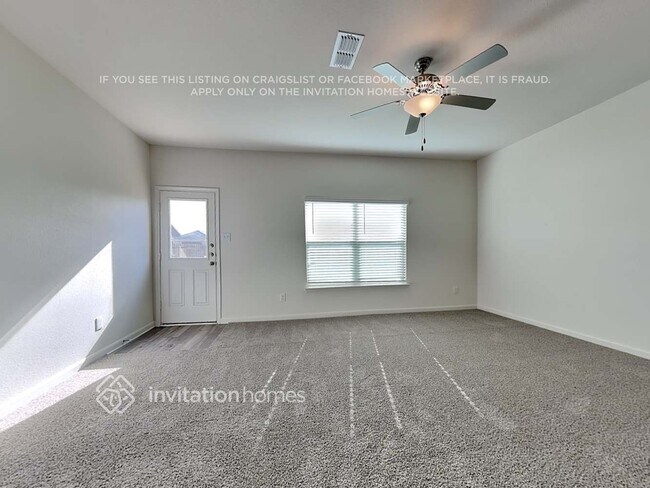 Building Photo - 3043 Chico Dr