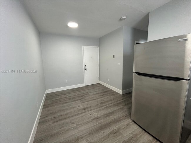 Foto del edificio - 1346 Alton Rd