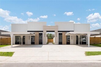 Building Photo - 4213 Heron Ave