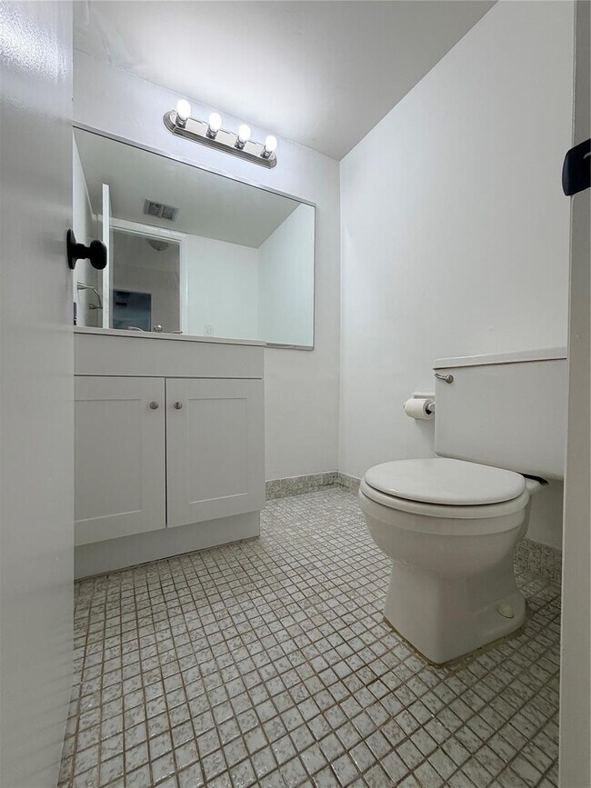 Foto del edificio - 3100 N Pine Island Rd