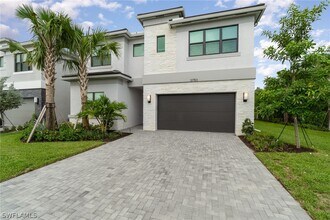 Building Photo - 12750 Woodbury Dr