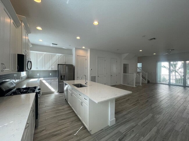 Photo - 8086 Hobbes Wy House