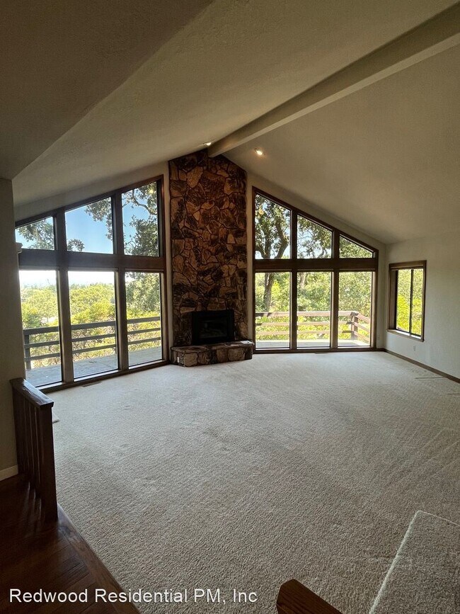 Building Photo - 3 br, 2.5 bath House - 4701 Woodview Drive