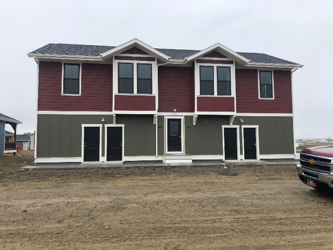 Building Photo - 6004 Farmstead Ave