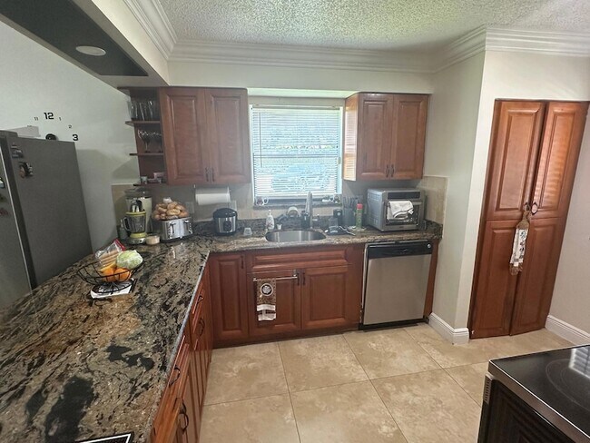 Foto del edificio - 3801 Inlet Cir