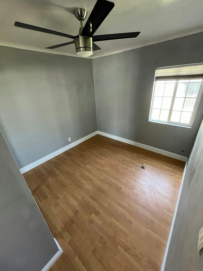 Foto del edificio - 15700 Crenshaw Blvd