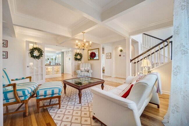 Building Photo - Luxury 4 Bed/4Bath Kailua