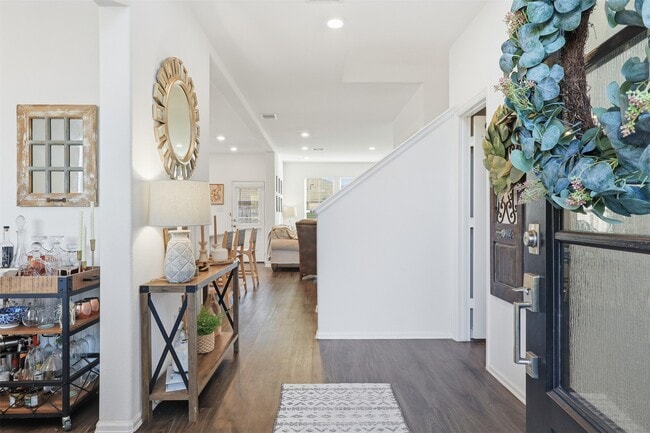 Foto del edificio - 358 Jewett Meadow Dr