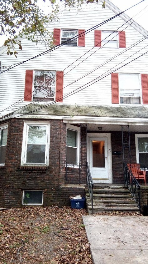 Primary Photo - 89 Hancock St