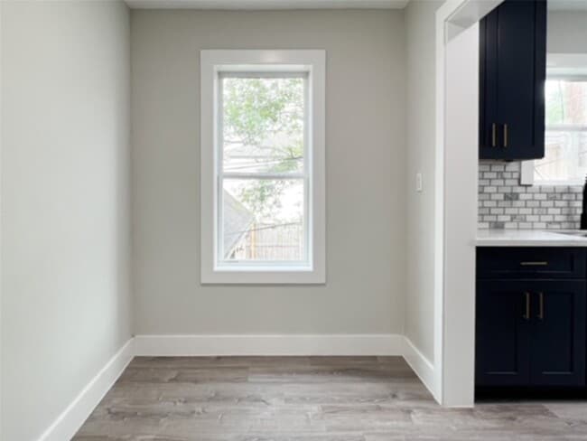 Building Photo - 4704 Greenbriar Dr