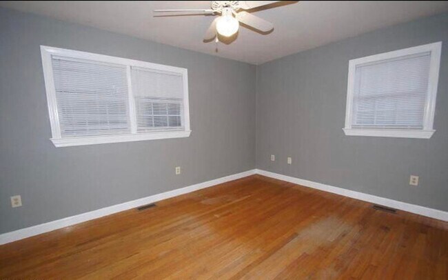 Foto del edificio - 212 N Eastern St