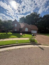Building Photo - 5575 Mary Ln