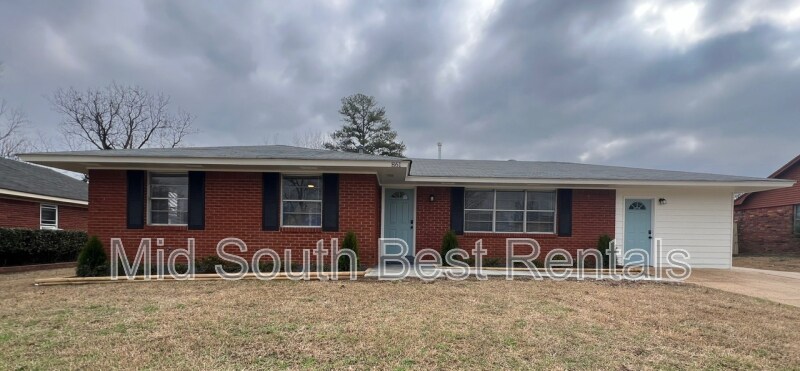 Primary Photo - 861 Hackberry Ln