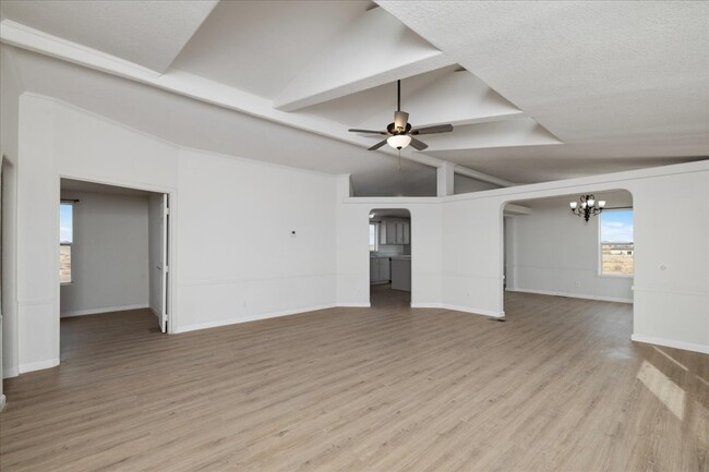 Foto del edificio - 7207 E Falcons Nest Way