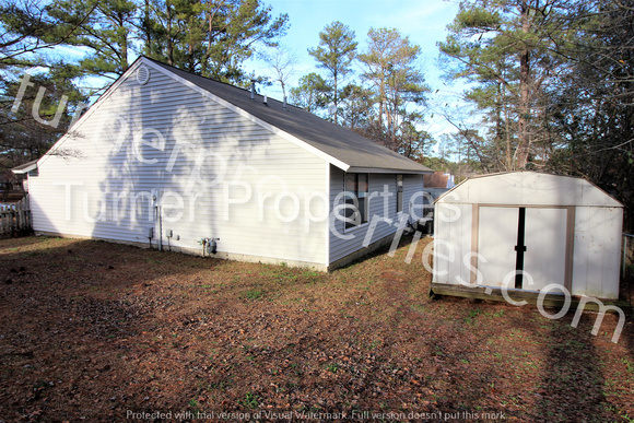 Building Photo - 18 Raintree Ct