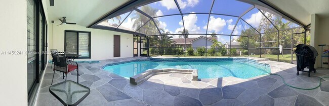 Foto del edificio - 10888 NW 7th St