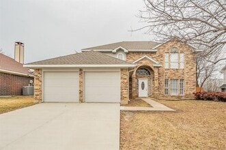 Building Photo - 1411 Prentice St