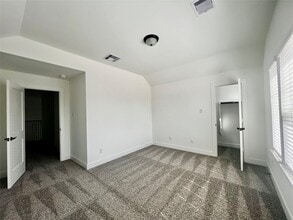 Building Photo - 1207 Watermont Dr
