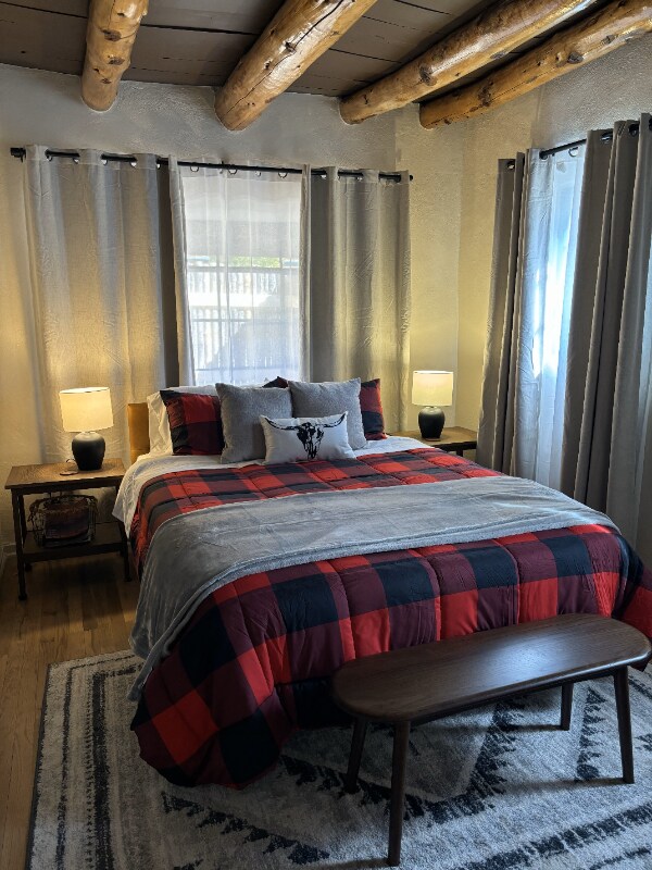 Foto del edificio - 224 Siler Rd