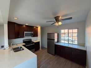 Building Photo - 4253 1/2 Altadena Ave.