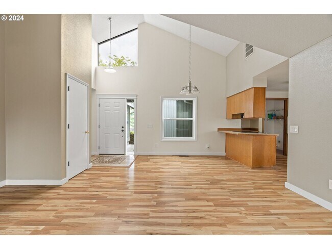 Foto del edificio - Beautiful Summerlake 3 bedroom, 2 bath hom...