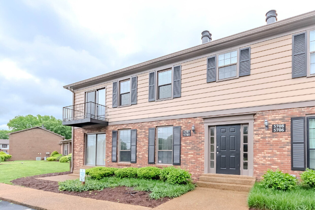 Foto principal - Fantastic Brentwood Location! Community po...