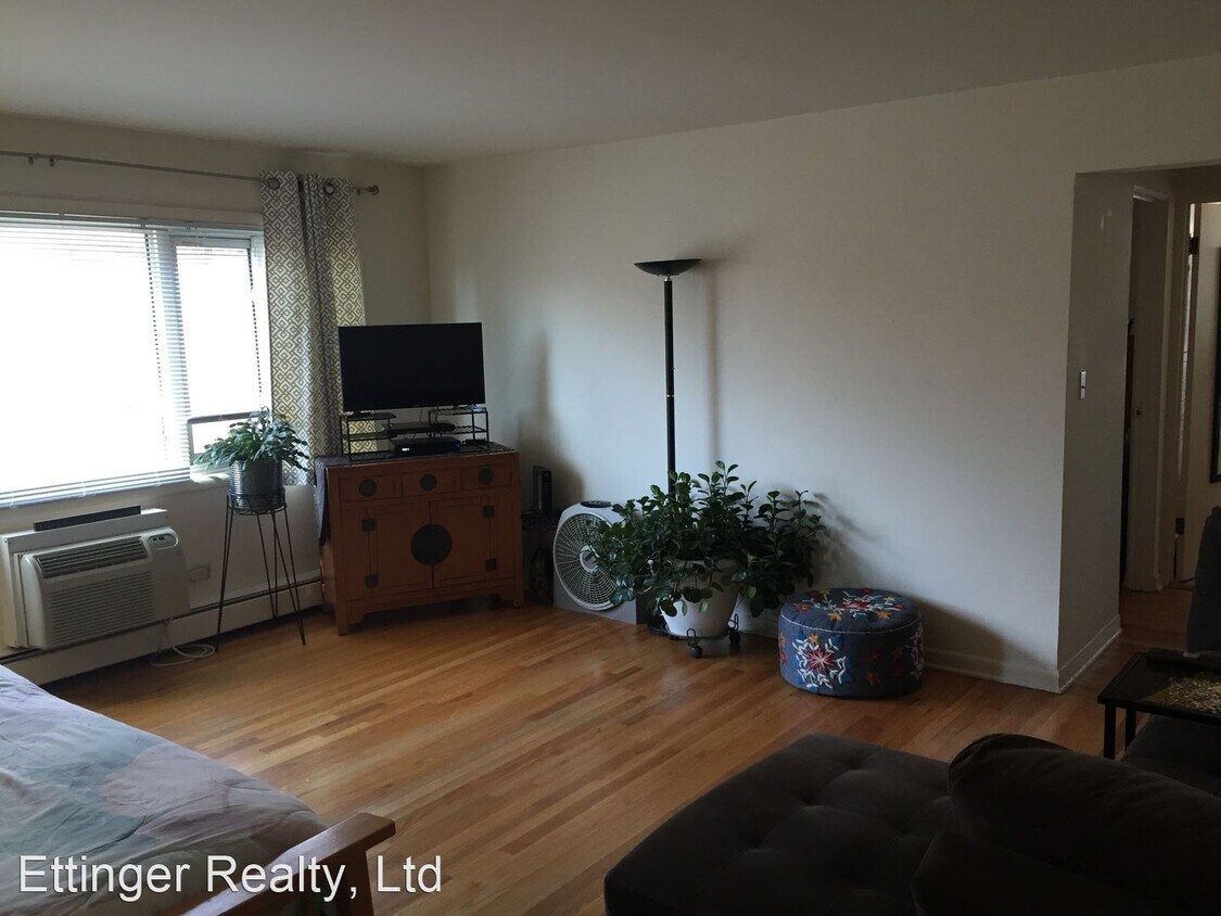 Foto principal - 8042 Knox Ave